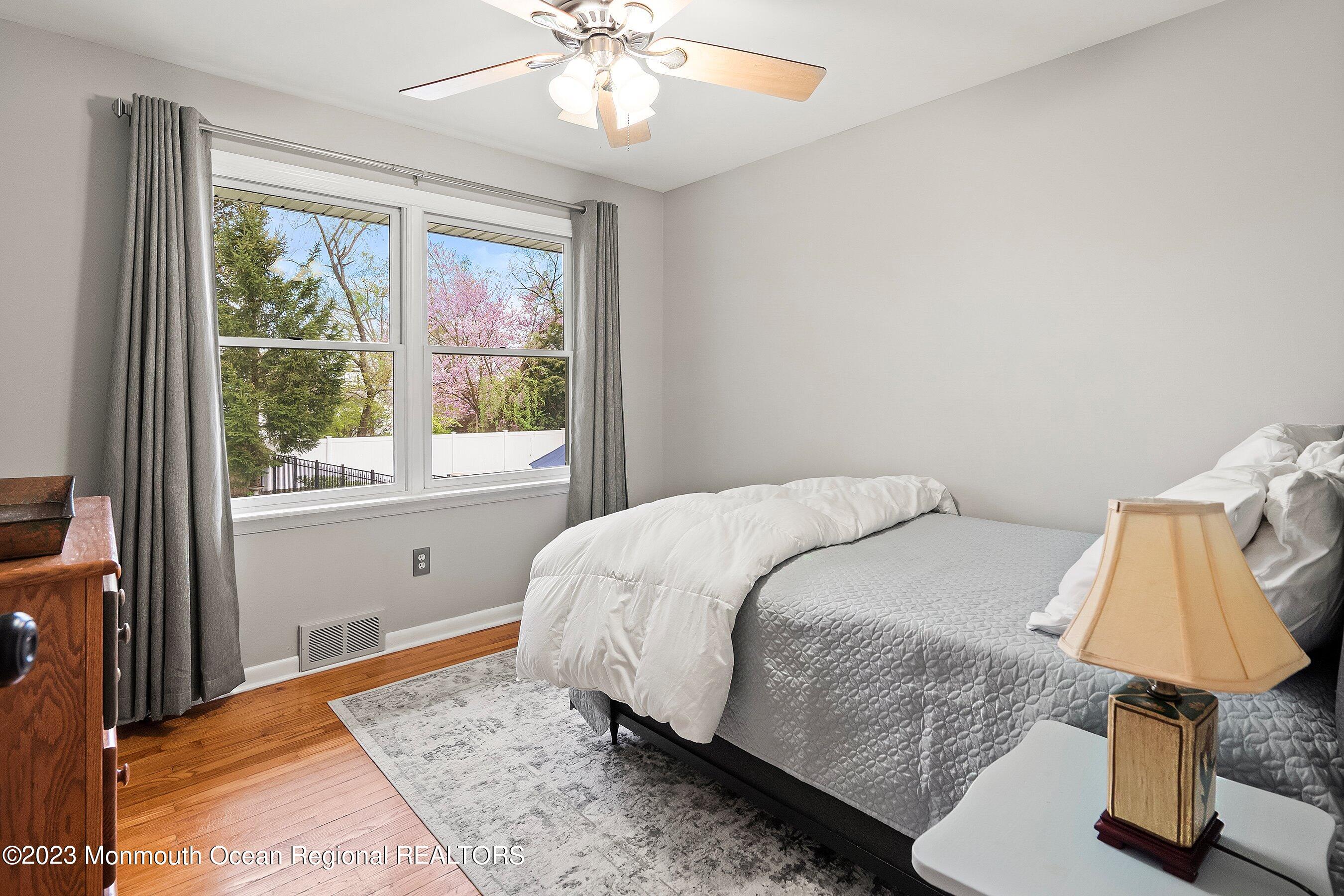 1106 Aileen Road Brielle, NJ 08730 - Photo 21 of 39 29-Bed 1