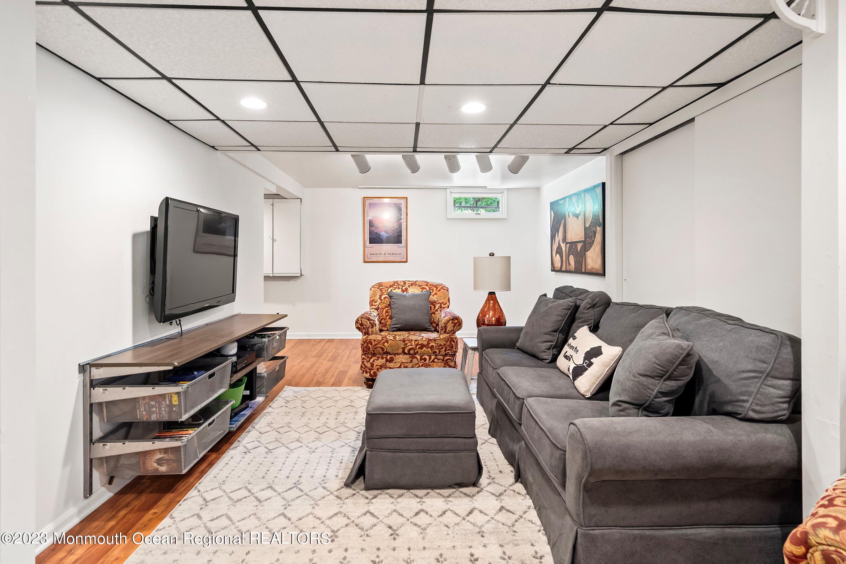 1106 Aileen Road Brielle, NJ 08730 - Photo 25 of 39 34-Rec Space 1A
