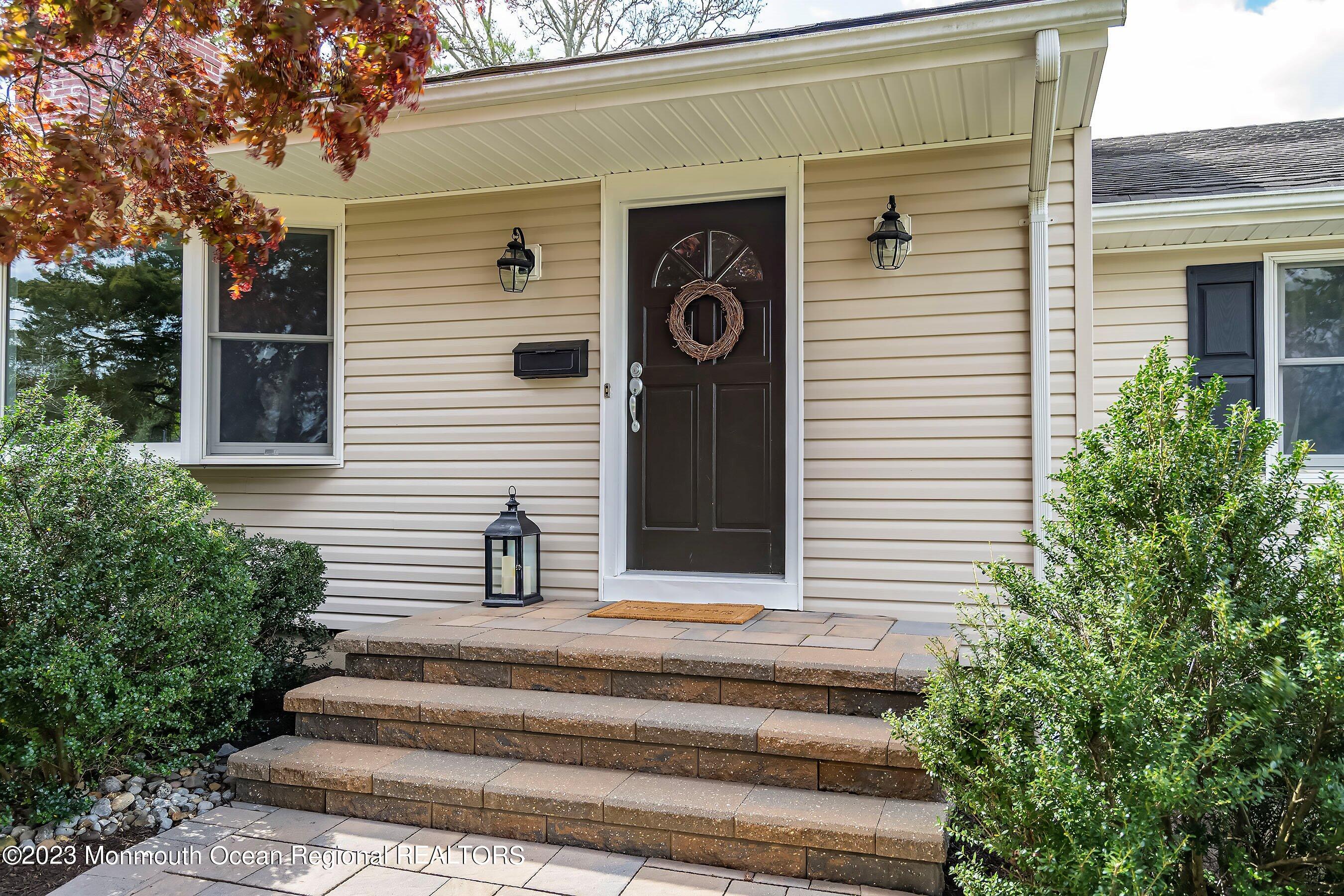 1106 Aileen Road Brielle, NJ 08730 - Photo 5 of 39 10-Front Entry 1