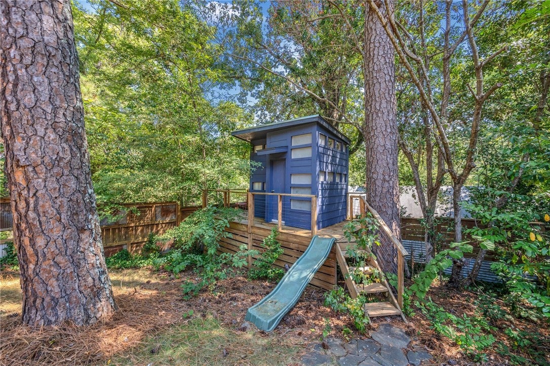229 Singleton Street Auburn, AL 36830 - Photo 43 of 46 tree house office complete with wifi