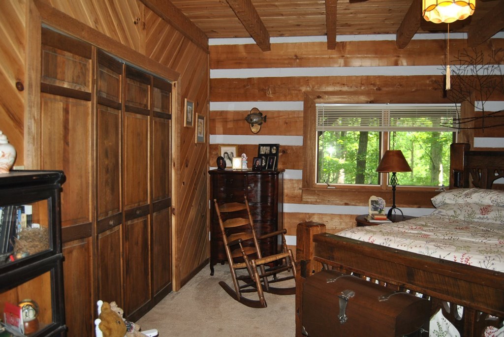 249 Bolingview Road Juliette, GA 31046 - Photo 27 of 45 a room with gym equipment