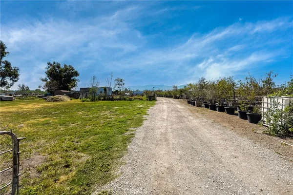 $2,400,000 | 14664 Walters Street, Eastvale, CA 92880