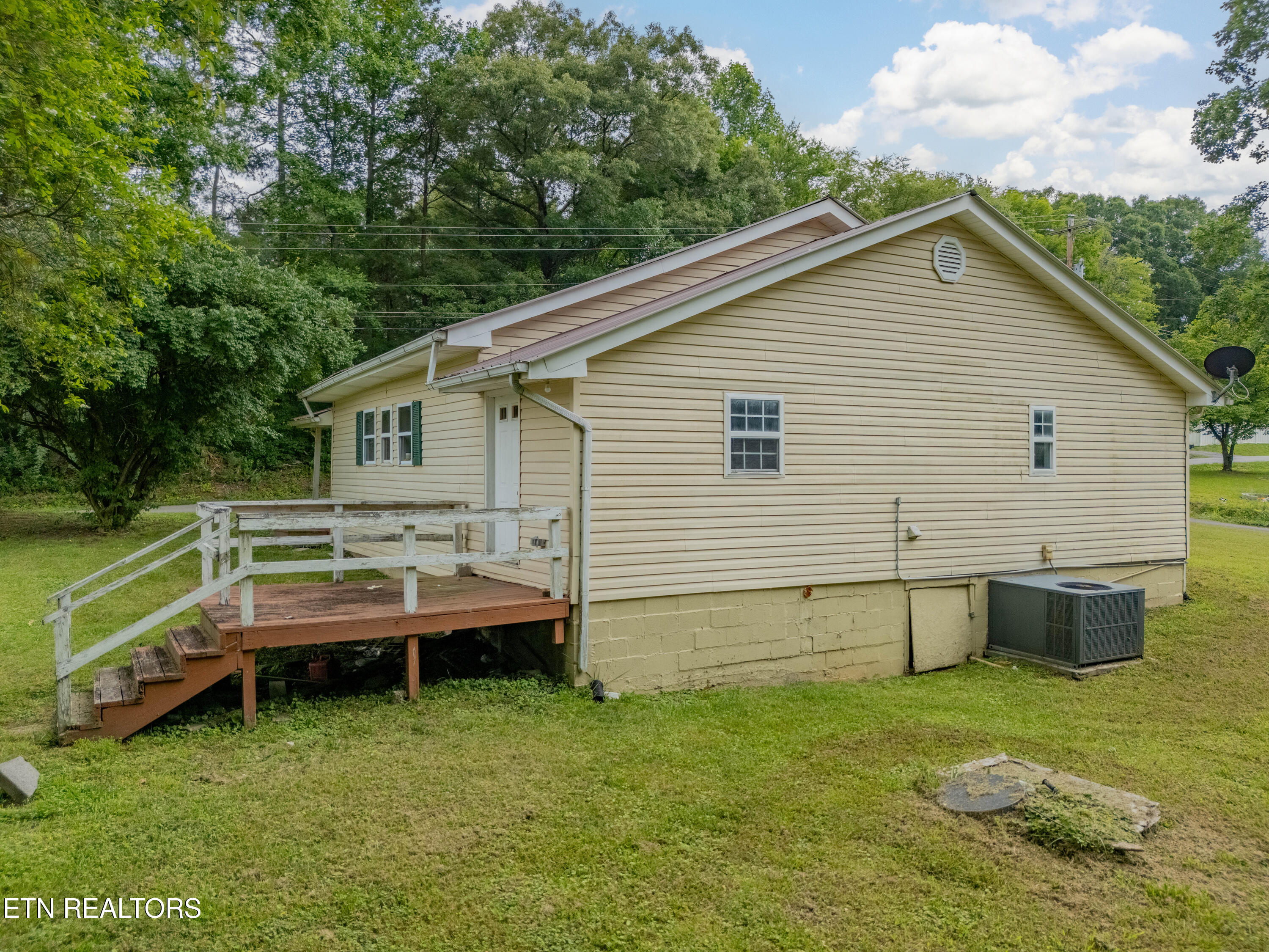 440 Liberty Road Wartburg, TN 37887 - Photo 4 of 20 DJI_20260626151208_0201_D-HDR