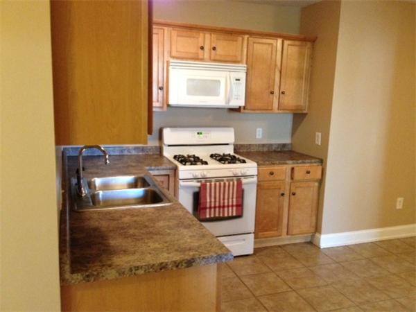 260 Fountain Street, Unit B1 Fall River, MA 02721 - Photo 3 of 9 Gallery Image 3