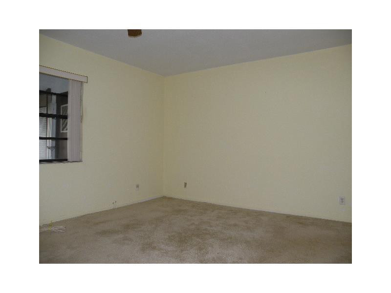 789 Banks Road, Unit 789 Margate, FL 33063 - Photo 5 of 13 Bedroom Master.