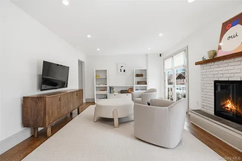$2,450,000 | 40 Springdale Road, Scarsdale, NY 10583