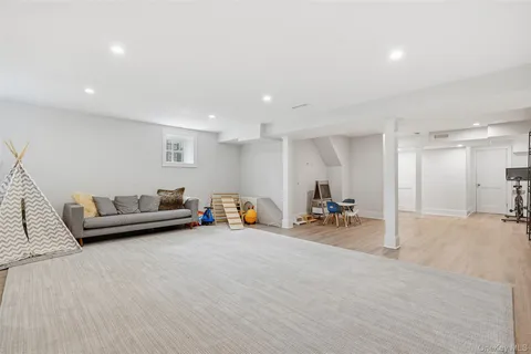 $2,450,000 | 40 Springdale Road, Scarsdale, NY 10583