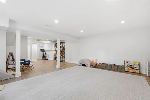 $2,450,000 | 40 Springdale Road, Scarsdale, NY 10583