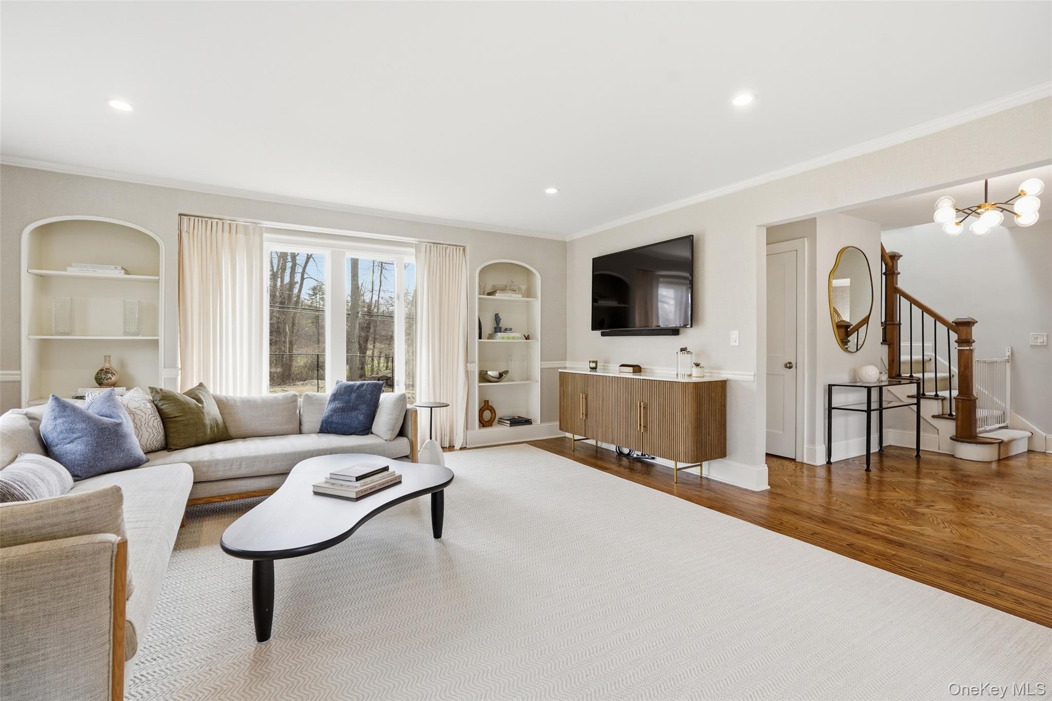 40 Springdale Road Scarsdale, NY 10583 - Photo 7 of 46