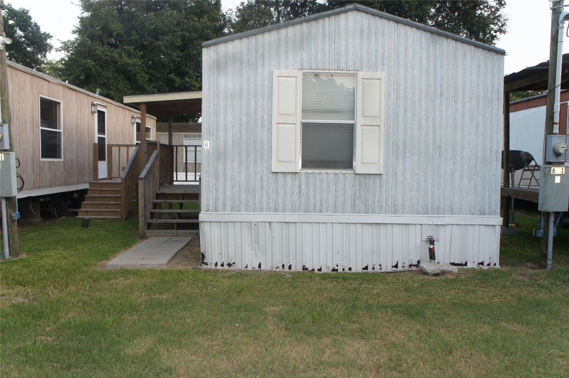 601 Clear Lake Road, Unit B Highlands, TX 77562 - Photo 1 of 8