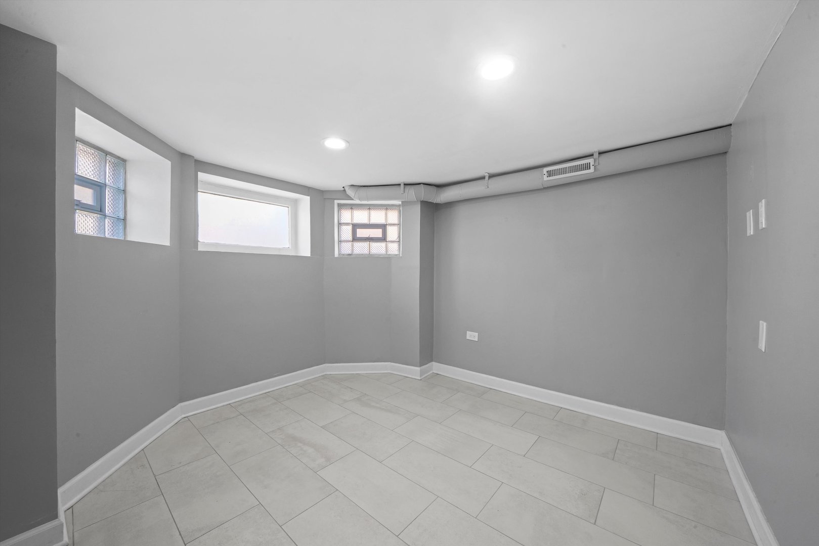 2115 West Armitage Avenue, Unit 1F Chicago, IL 60647 - Photo 11 of 12