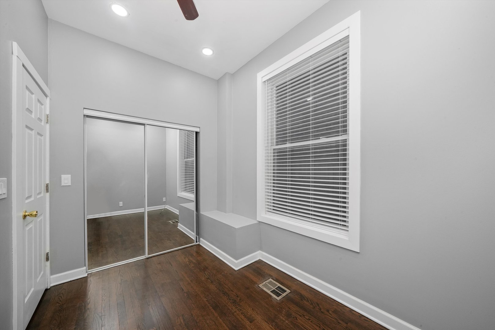 2115 West Armitage Avenue, Unit 1F Chicago, IL 60647 - Photo 6 of 12