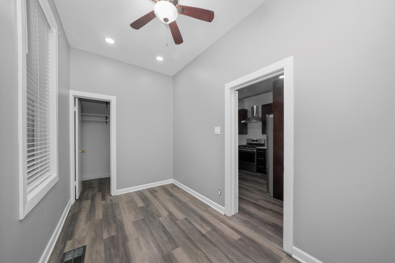 2115 West Armitage Avenue, Unit 1F Chicago, IL 60647 - Photo 7 of 12