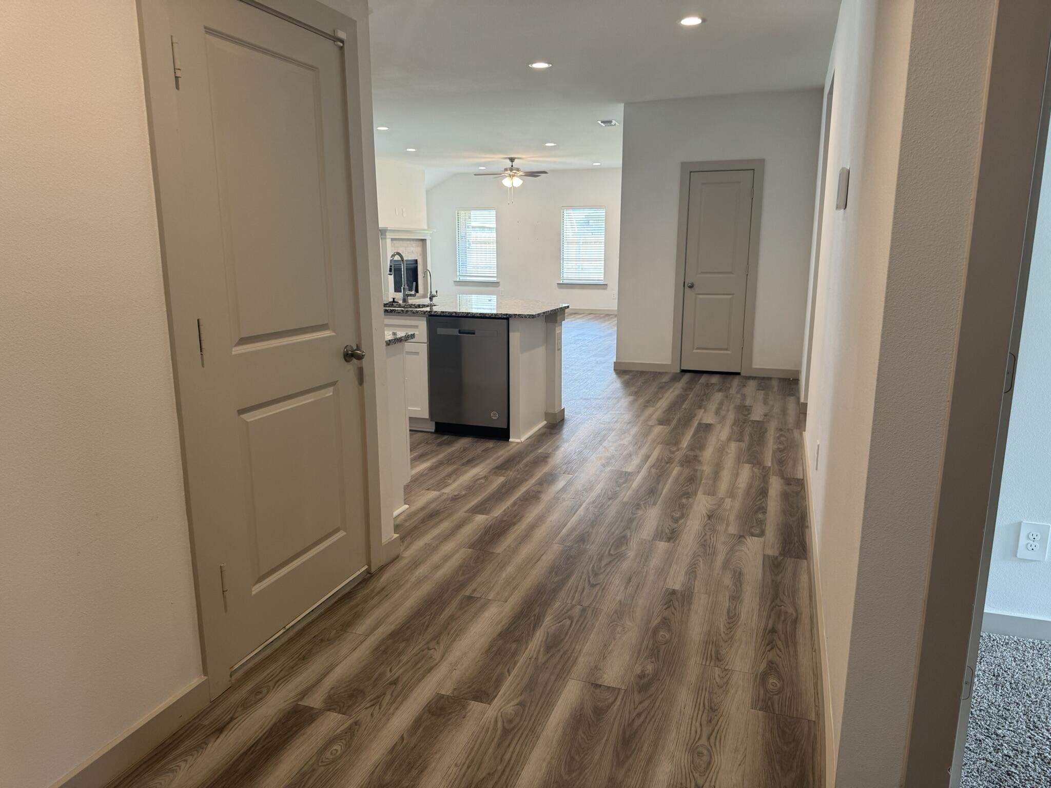 6907 55th Street Lubbock, TX 79407 - Photo 3 of 18 IMG_2379