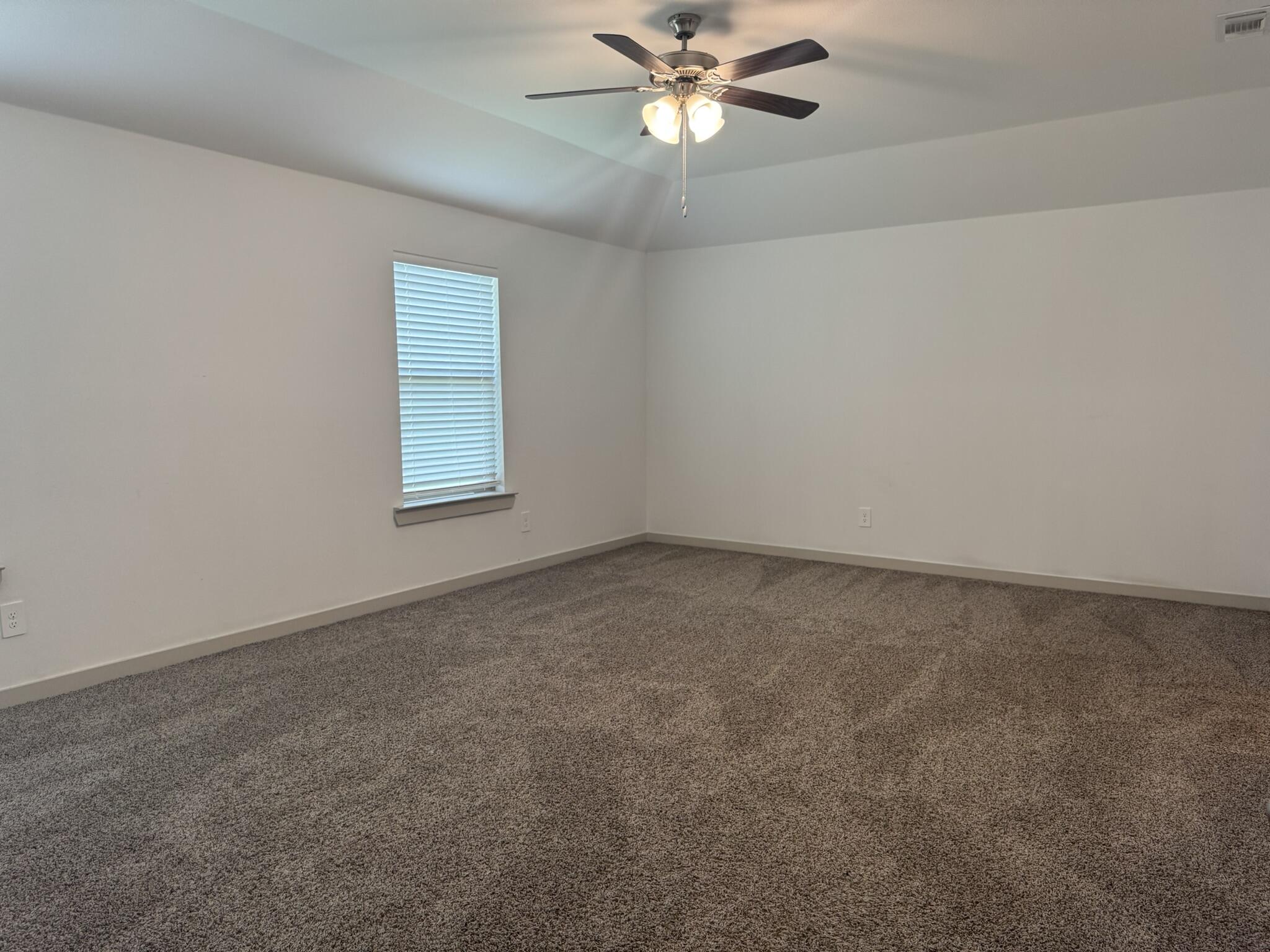 6907 55th Street Lubbock, TX 79407 - Photo 8 of 18 IMG_2363