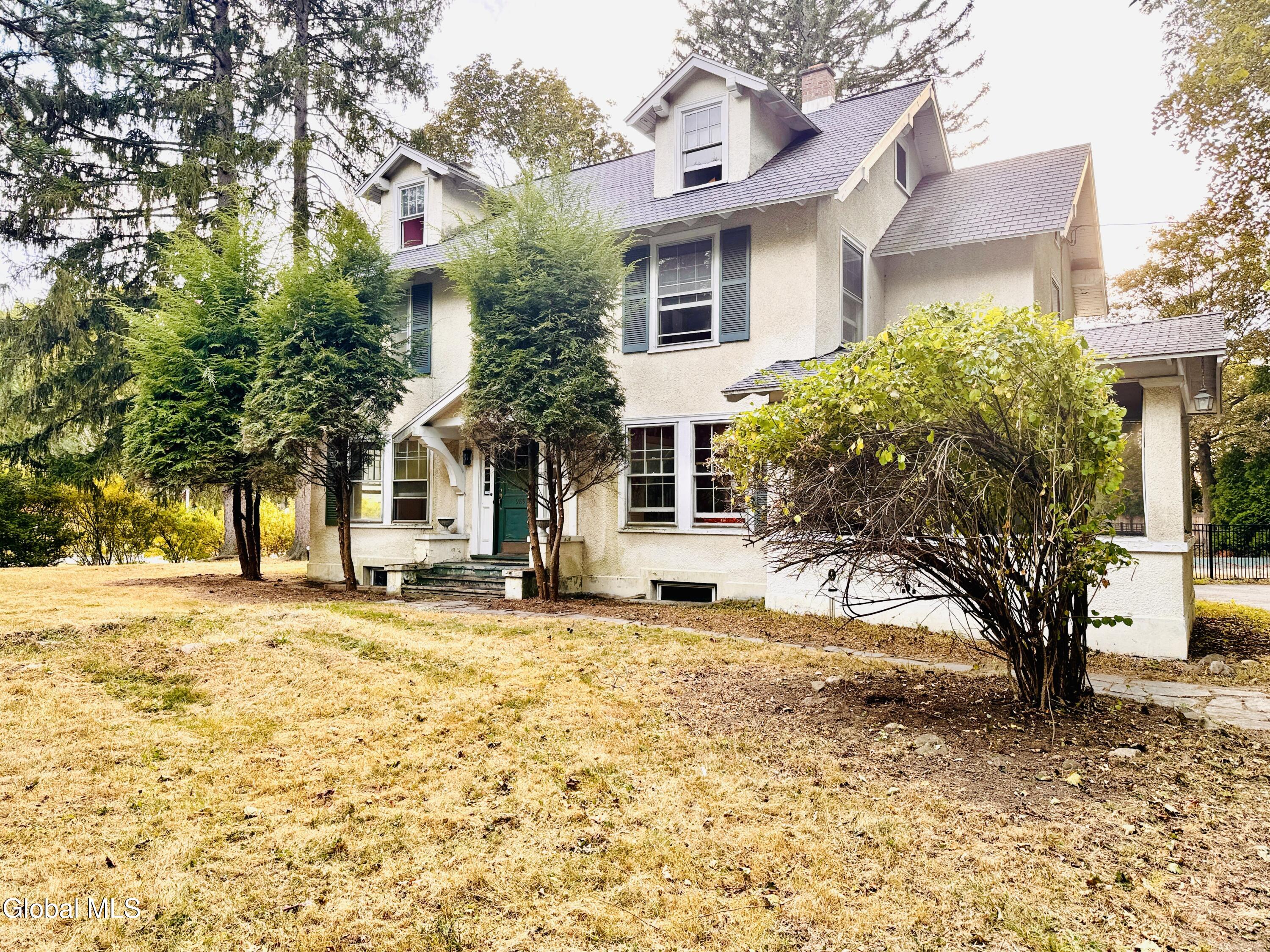 989 Balltown Road Niskayuna, NY 12309 - Photo 1 of 37 IMG_9610