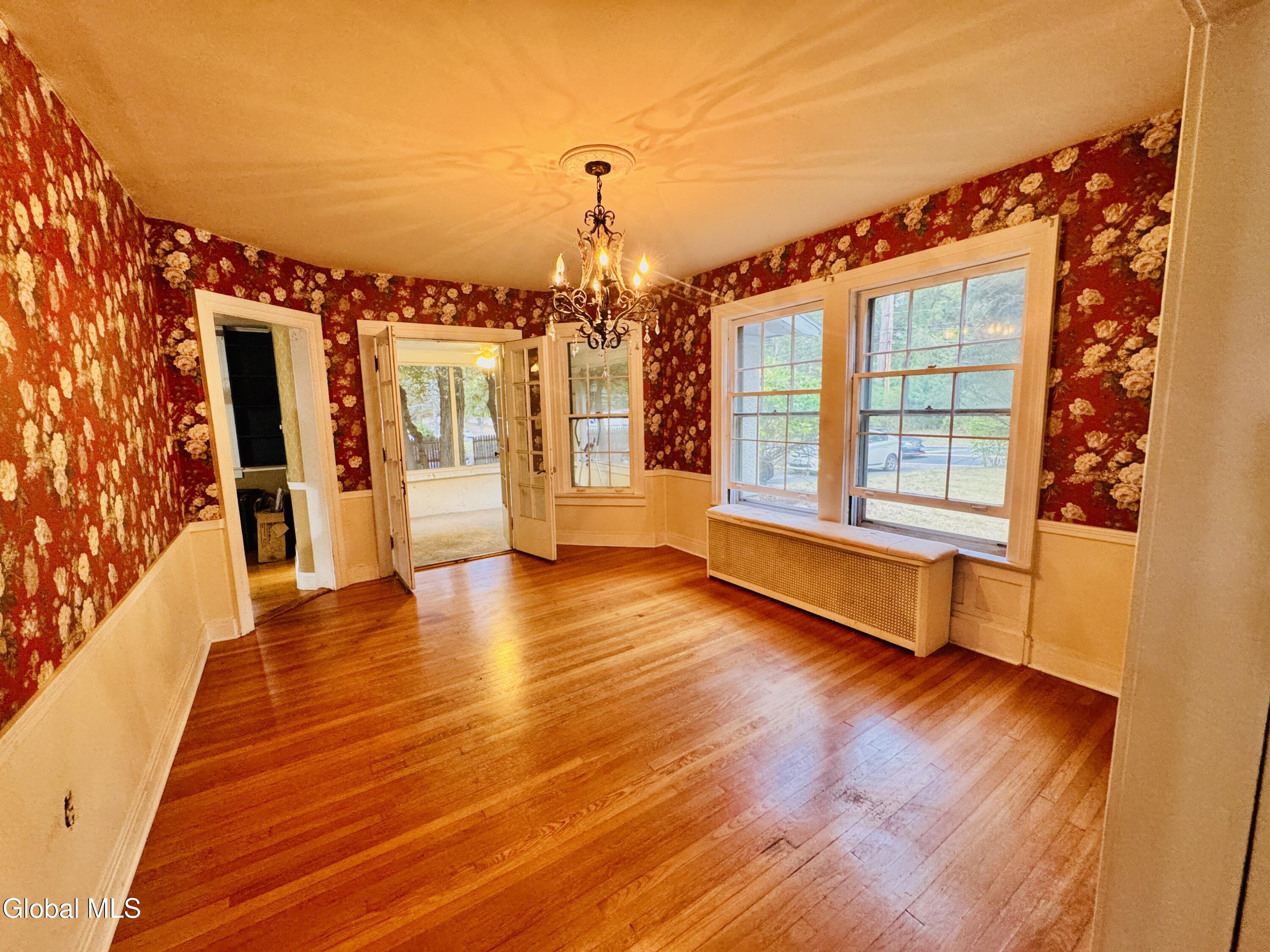 989 Balltown Road Niskayuna, NY 12309 - Photo 12 of 37 IMG_9628