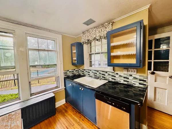 $409,000 | 989 Balltown Road, Niskayuna, NY 12309