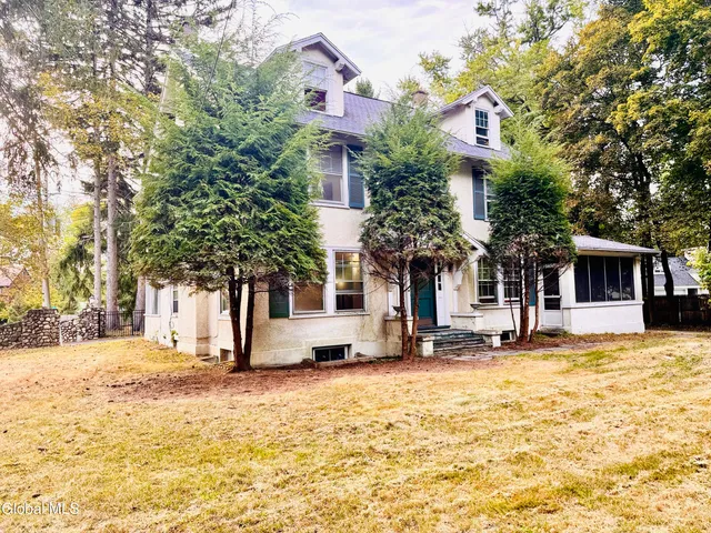 $439,000 | 989 Balltown Road, Niskayuna, NY 12309