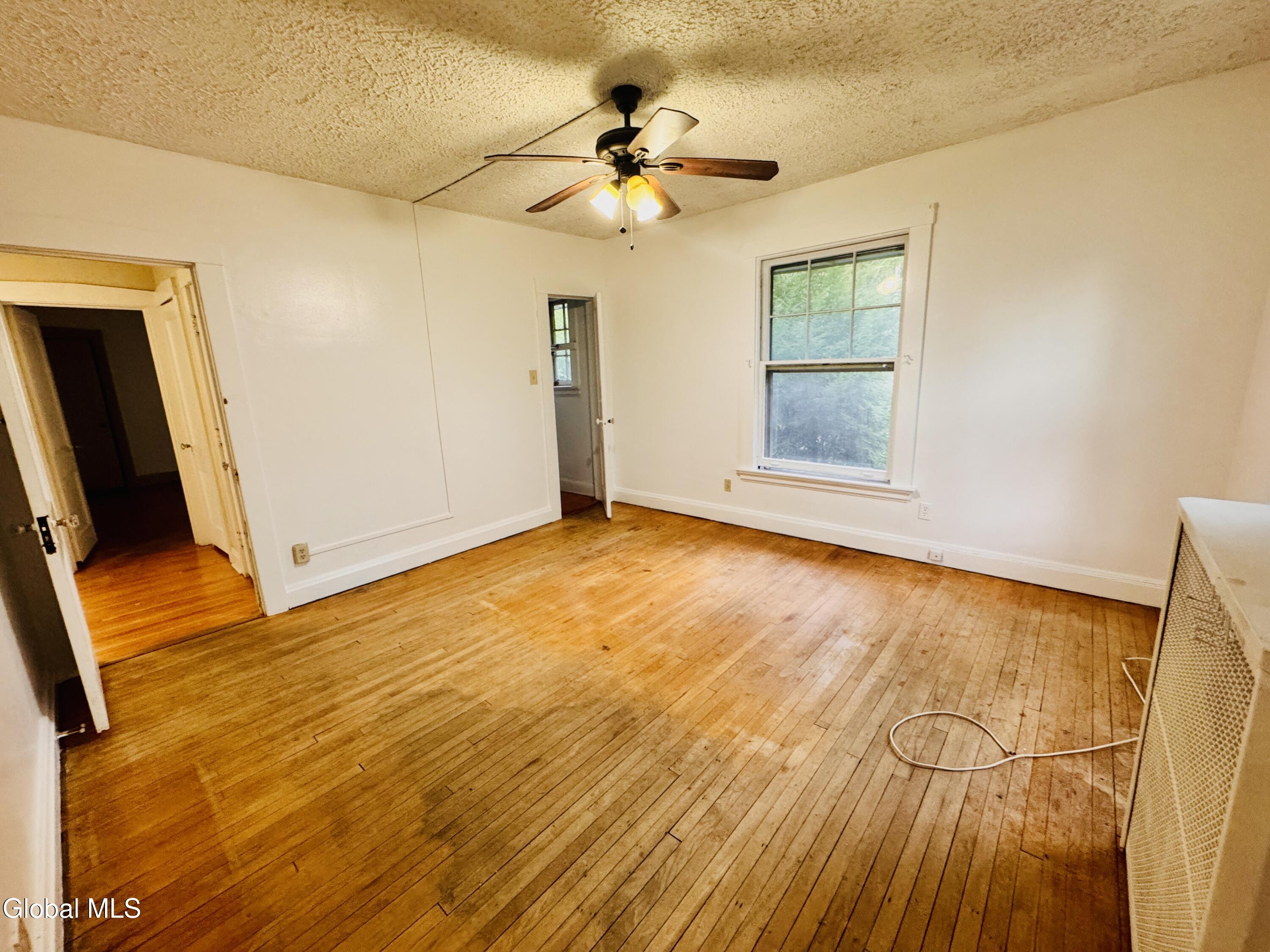 989 Balltown Road Niskayuna, NY 12309 - Photo 25 of 37 IMG_9641