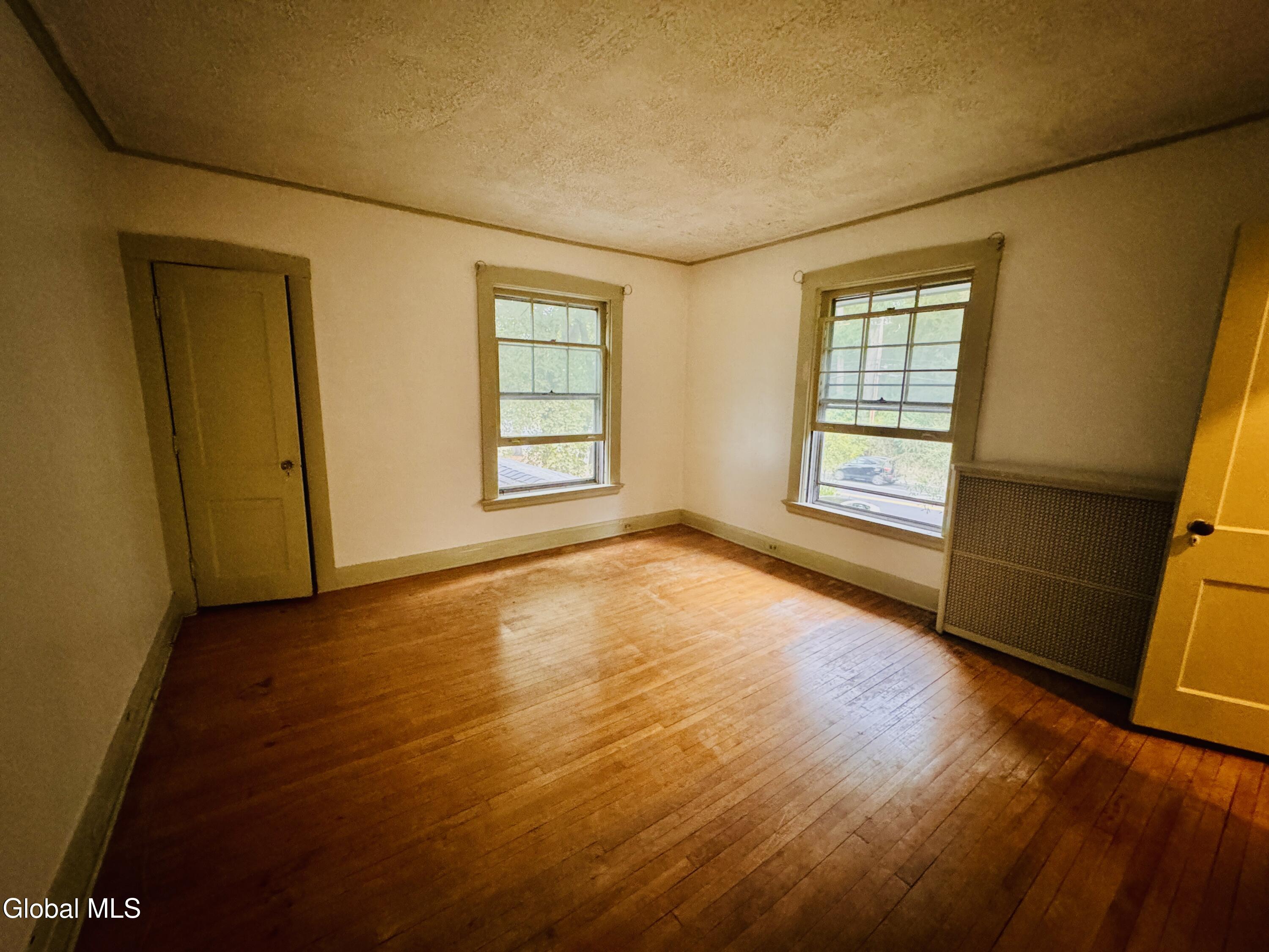 989 Balltown Road Niskayuna, NY 12309 - Photo 26 of 37 IMG_9642