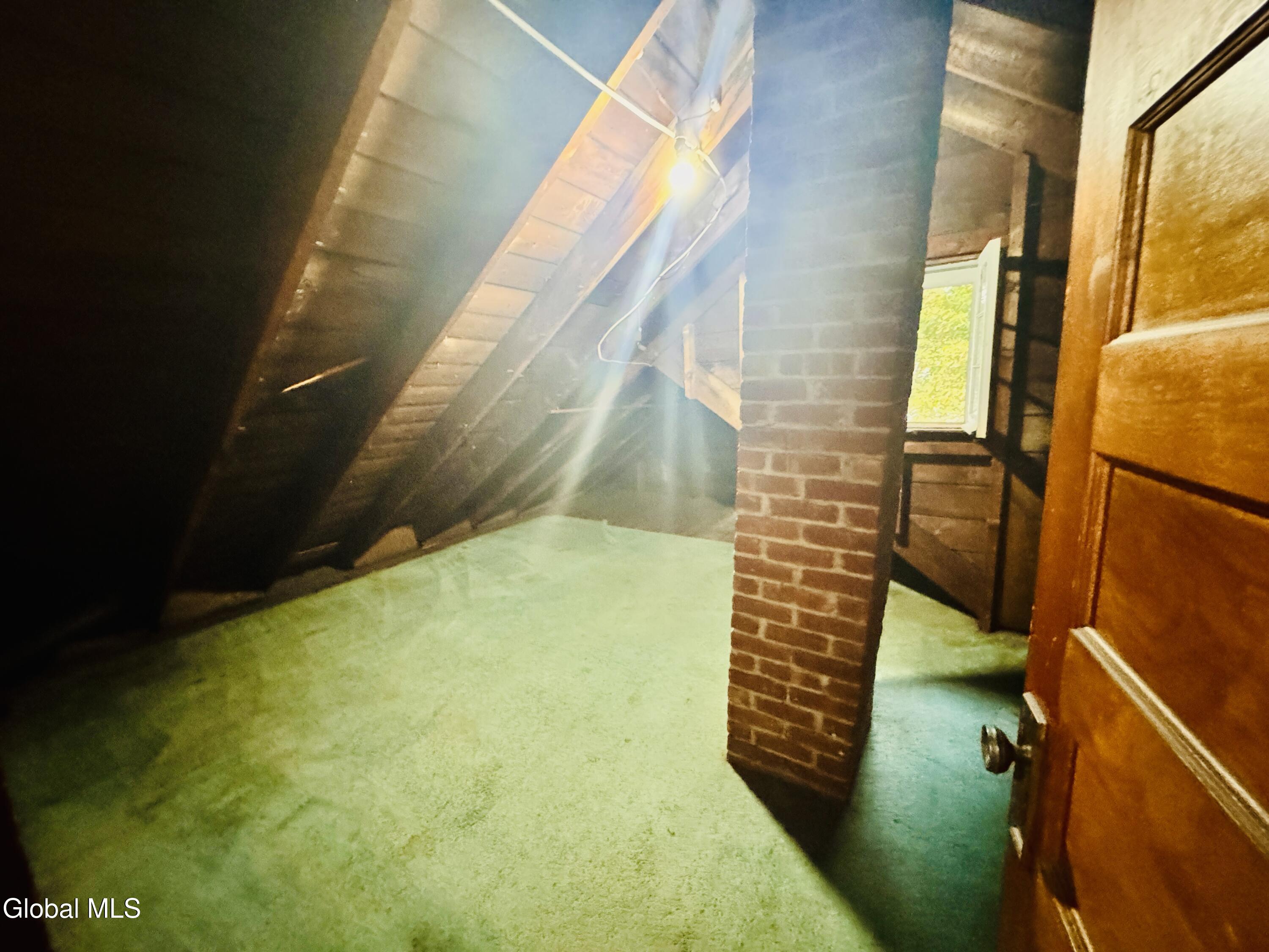 989 Balltown Road Niskayuna, NY 12309 - Photo 29 of 37 IMG_9646