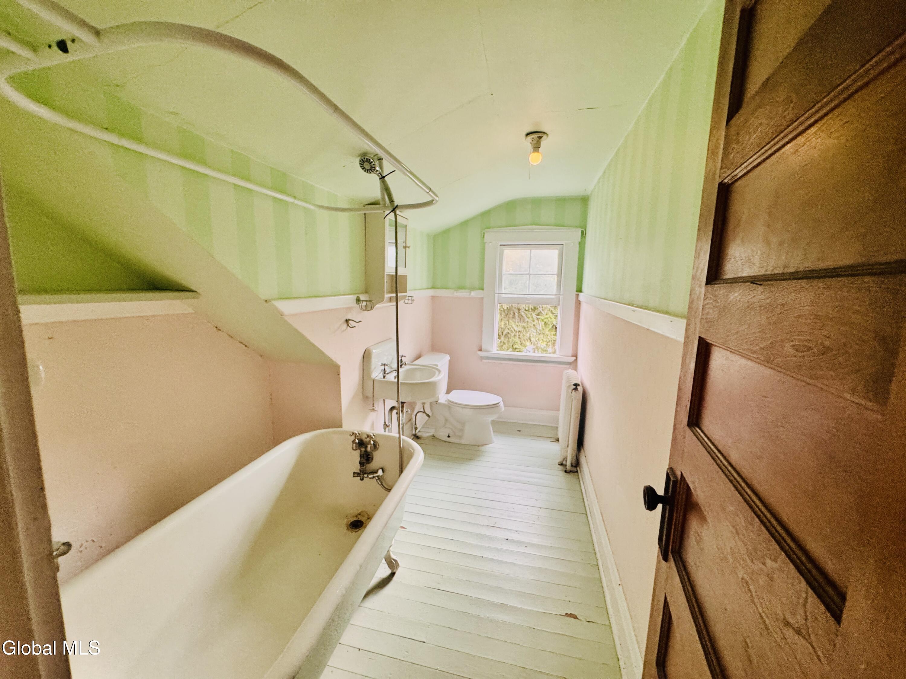 989 Balltown Road Niskayuna, NY 12309 - Photo 30 of 37 IMG_9647