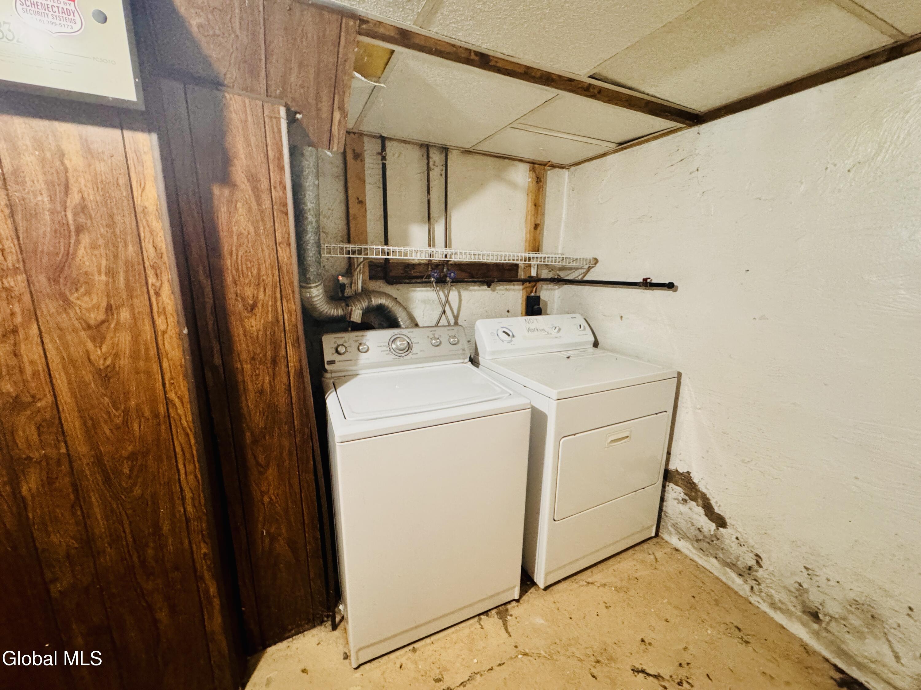 989 Balltown Road Niskayuna, NY 12309 - Photo 35 of 37 IMG_9652