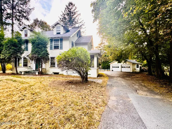 $409,000 | 989 Balltown Road, Niskayuna, NY 12309