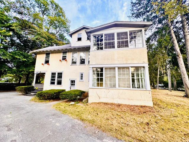 $439,000 | 989 Balltown Road, Niskayuna, NY 12309