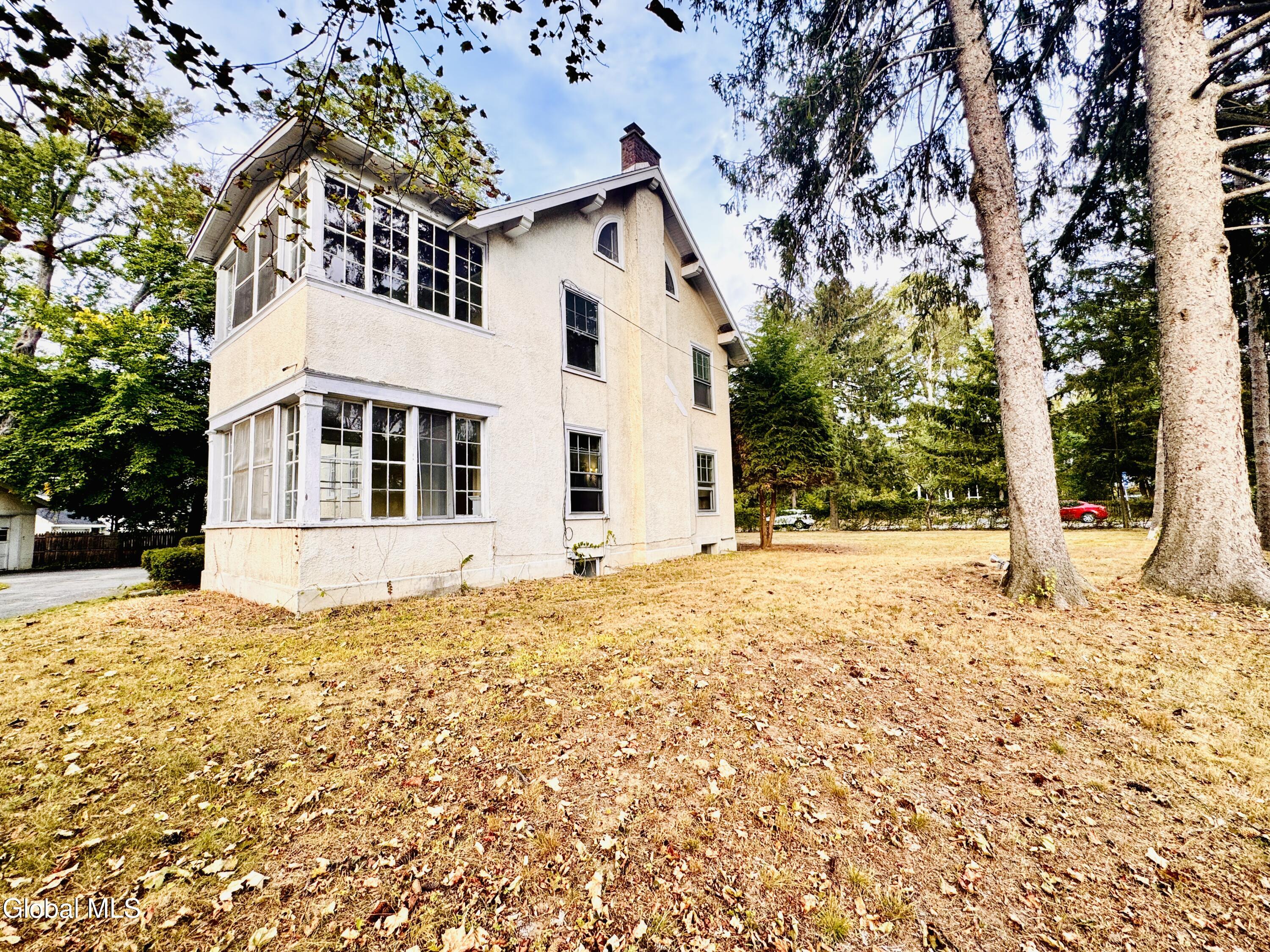 989 Balltown Road Niskayuna, NY 12309 - Photo 8 of 37 IMG_9619