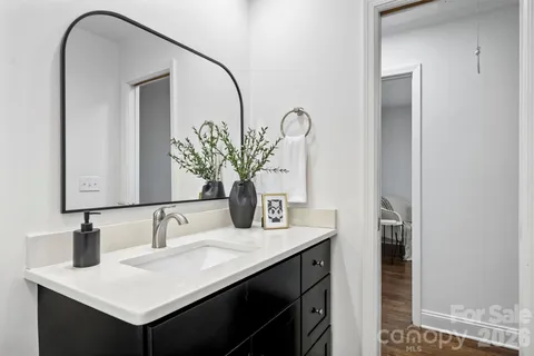 $525,000 | 827 Spruce Street, Charlotte, NC 28203