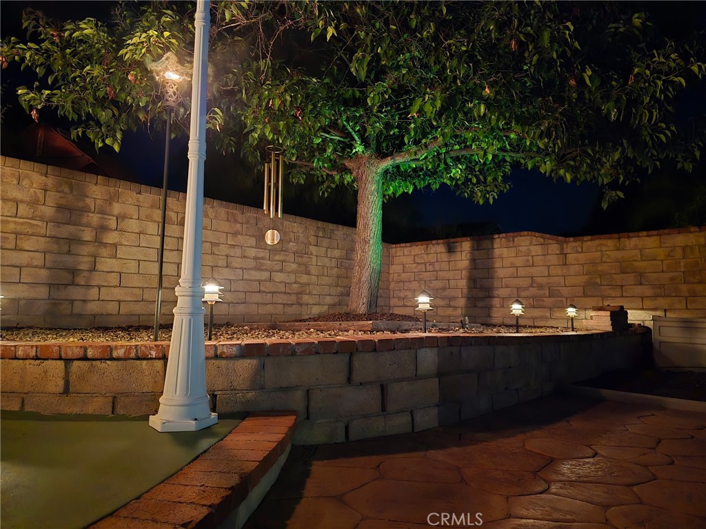 28501 Victoria Road Castaic, CA 91384 - Photo 37 of 45 a view of outdoor space