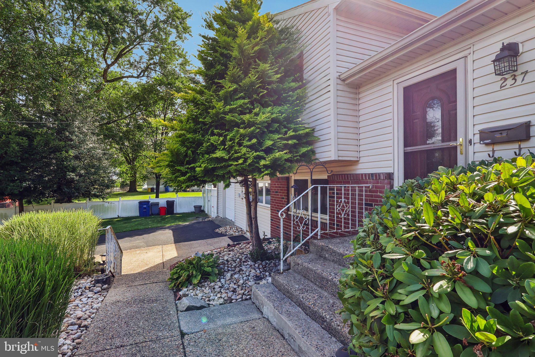 237 Front Street Mount Holly, NJ 08060 - Photo 3 of 38 Gallery Image 3