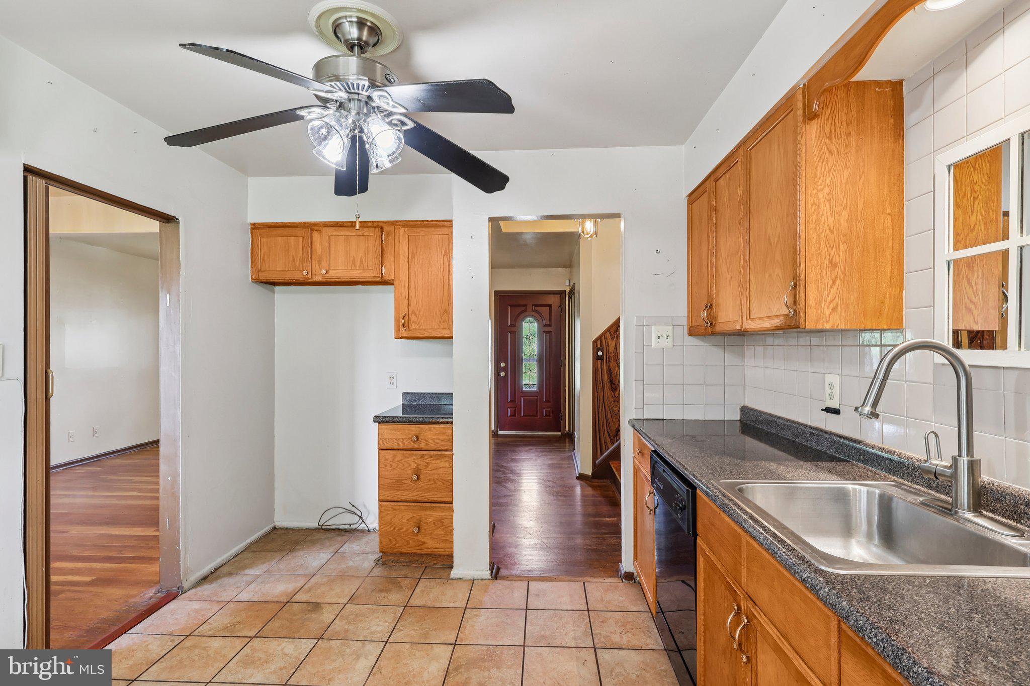 237 Front Street Mount Holly, NJ 08060 - Photo 7 of 38 Gallery Image 7