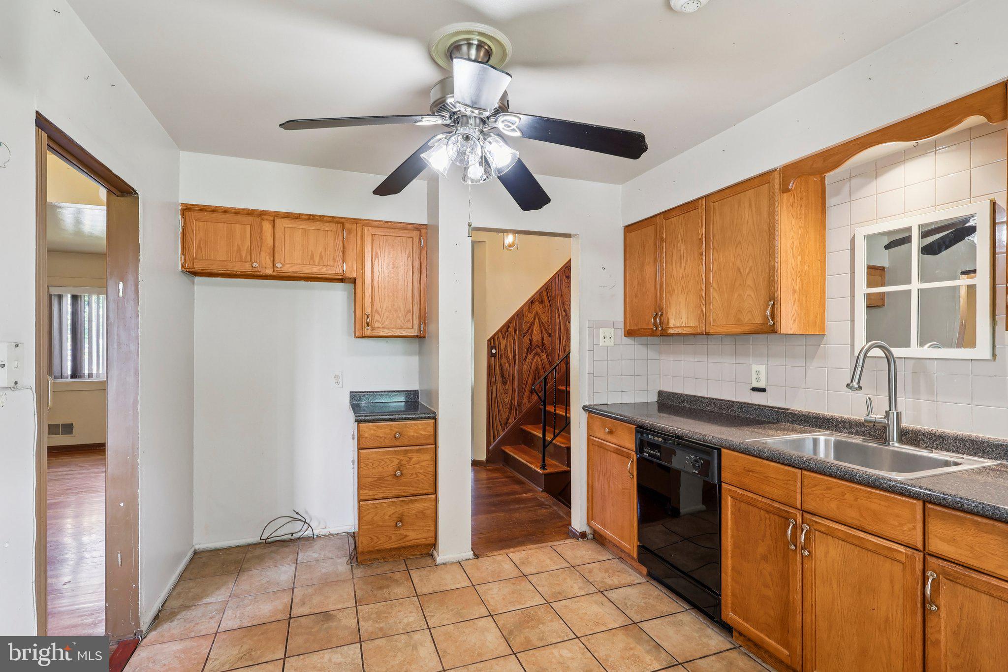 237 Front Street Mount Holly, NJ 08060 - Photo 8 of 38 Gallery Image 8