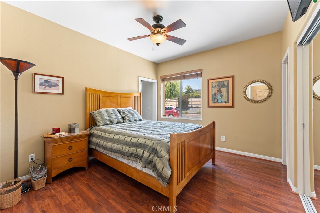 18309 Hollowtree Lane Riverside, CA 92504 - Photo 18 of 24