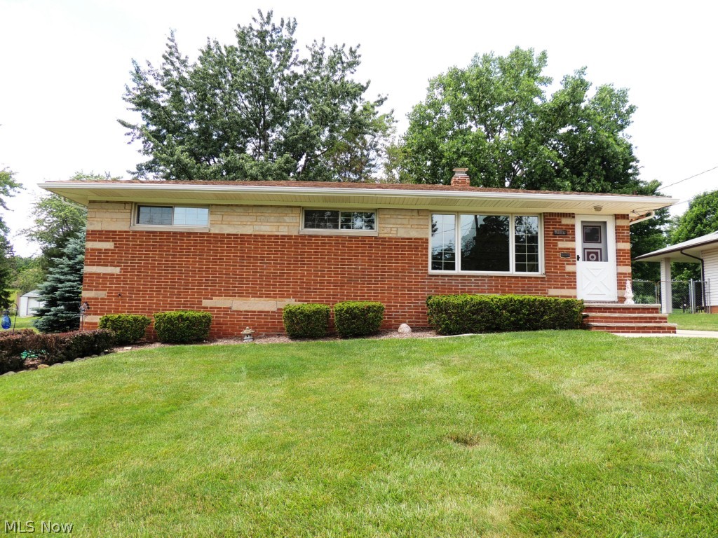 7784 Hoertz Road Cleveland, OH 44134 - Photo 1 of 25