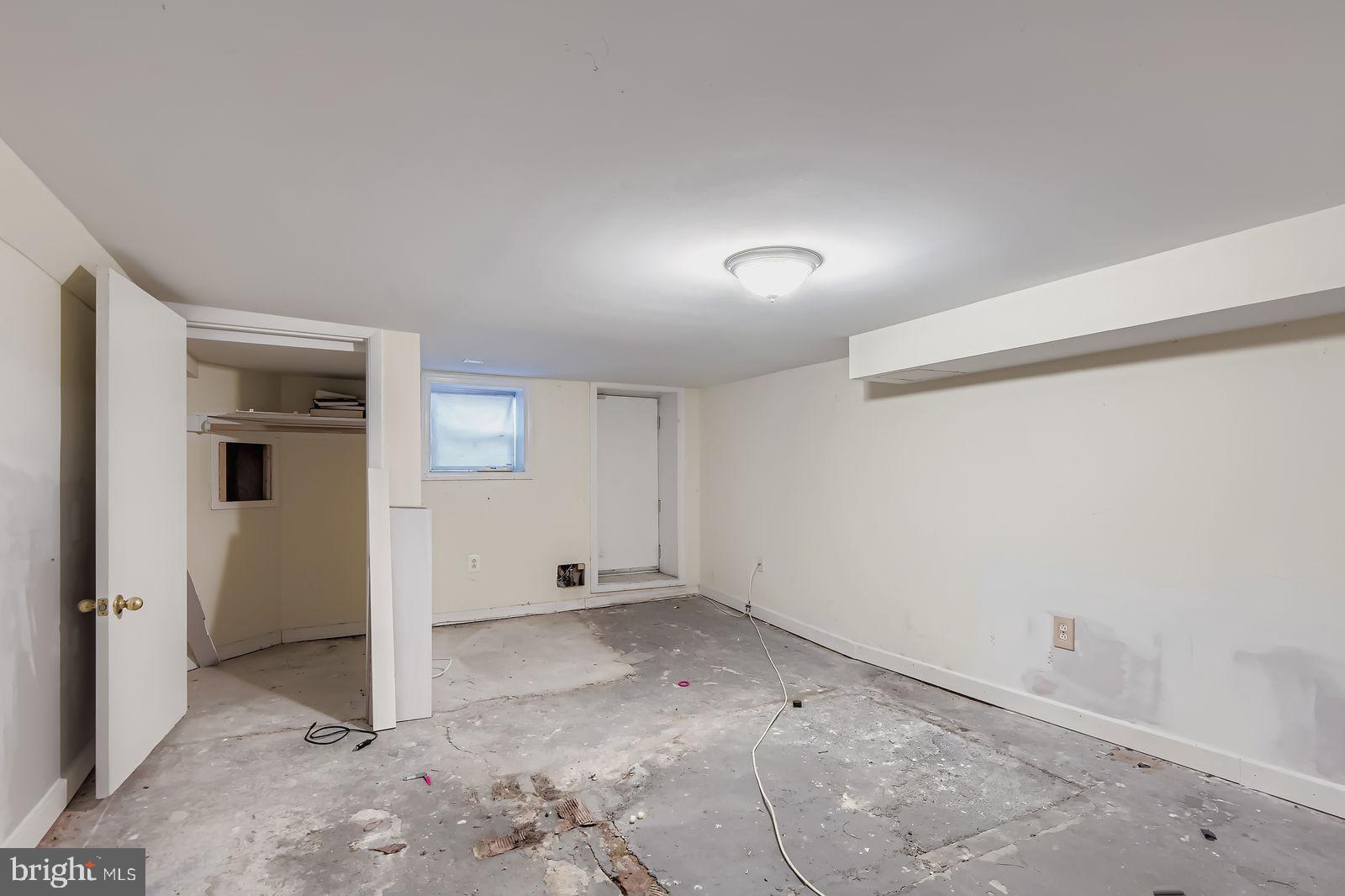 2535 North Howard Street Baltimore, MD 21218 - Photo 24 of 24 a view of an empty room