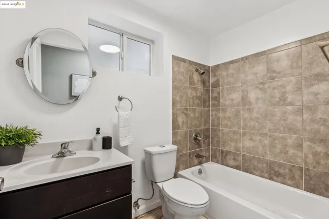 $799,000 | 621 Fallon Street, Oakland, CA 94607