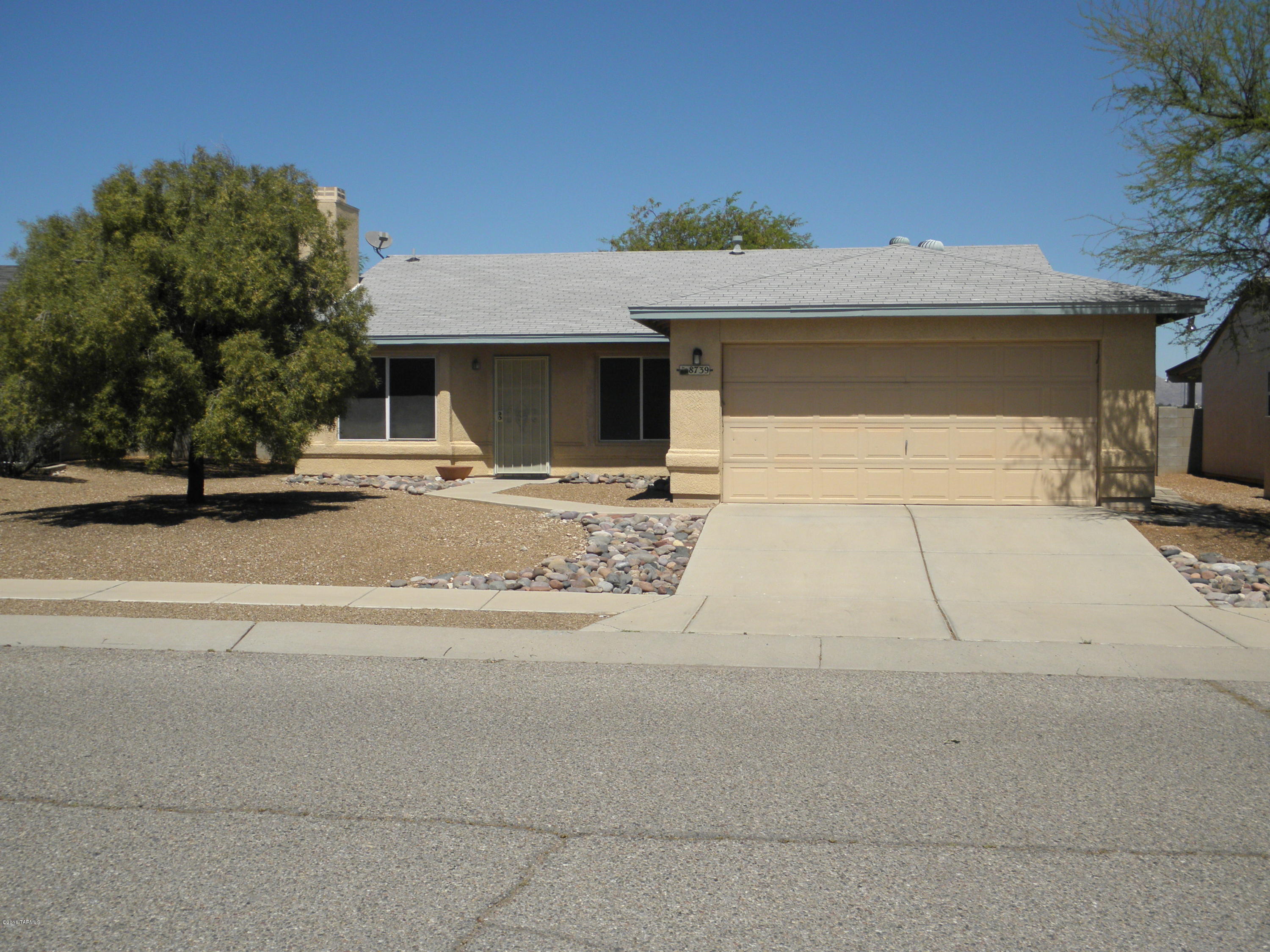 8739 East Desert Spring Street Tucson, AZ 85730 - Photo 2 of 20