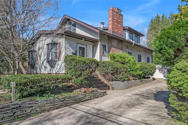 $1,535,000 | 40-19 218th Street | Bayside