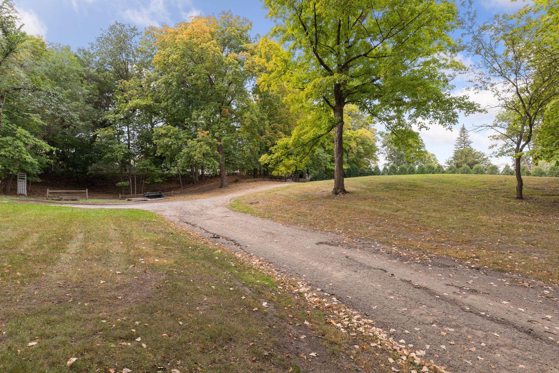 4650 Manitou Road Excelsior, MN 55331 - Photo 7 of 29