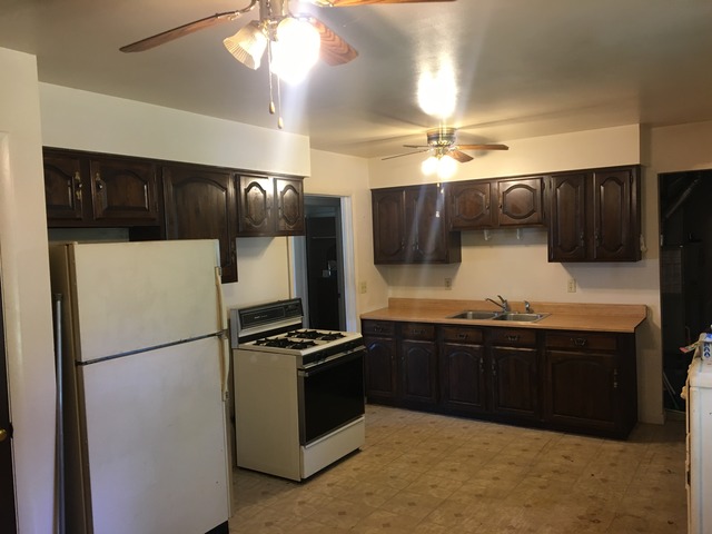 816 West Kennedy Road Braidwood, IL 60408 - Photo 3 of 9
