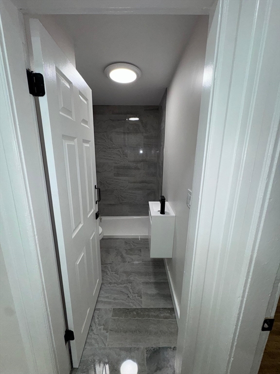 86 Amherst Street Springfield, MA 01109 - Photo 19 of 38
