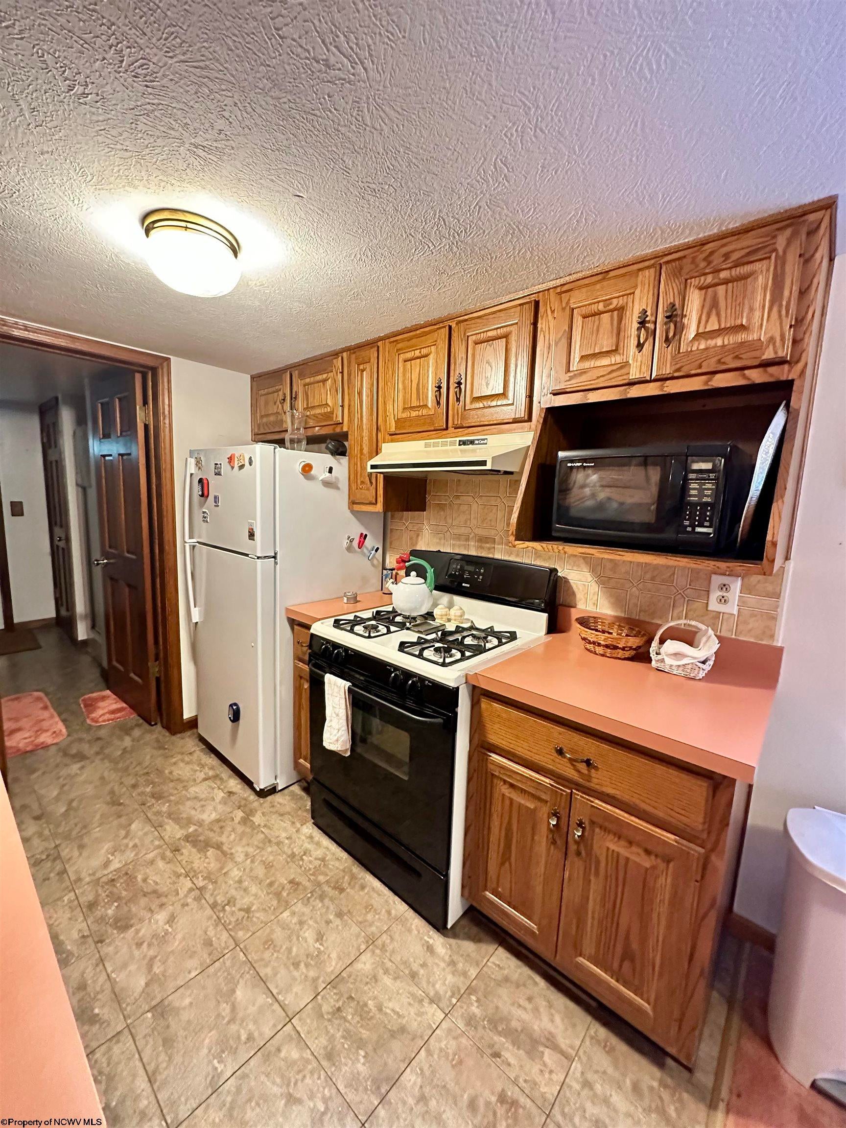 1322 Crystal Lake Road West Union, WV 26456 - Photo 15 of 41 Gallery Image 15