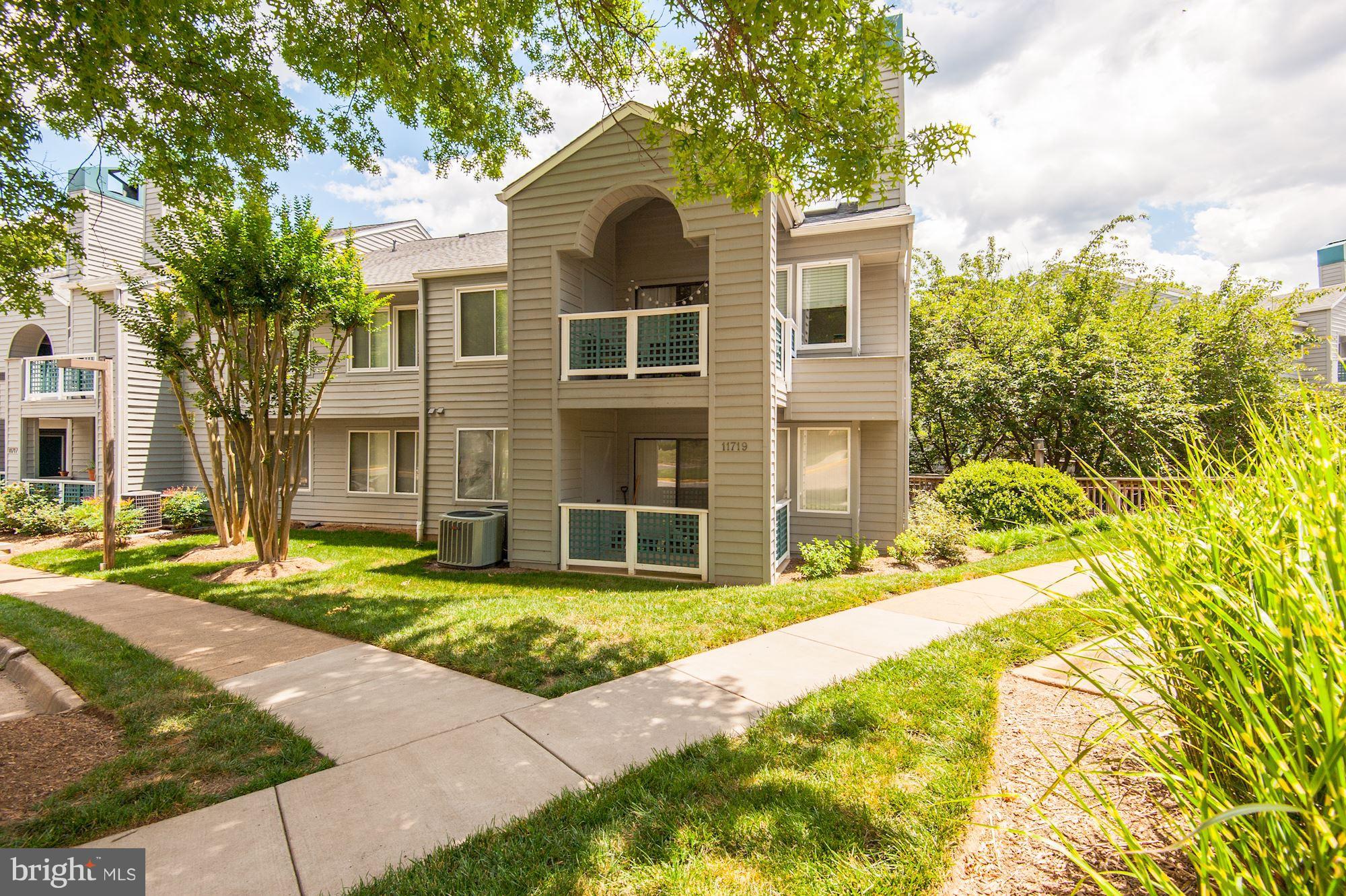 11719 Summerchase Circle, Unit 1719E Reston, VA 20194 - Photo 2 of 17 Exterior (Rear)
