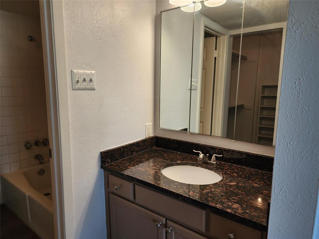 4551 North O'Connor Road, Unit 1268 Irving, TX 75062 - Photo 9 of 11