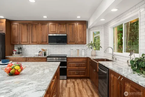 $1,478,000 | 21509 Southeast 23rd Street, Sammamish, WA 98075
