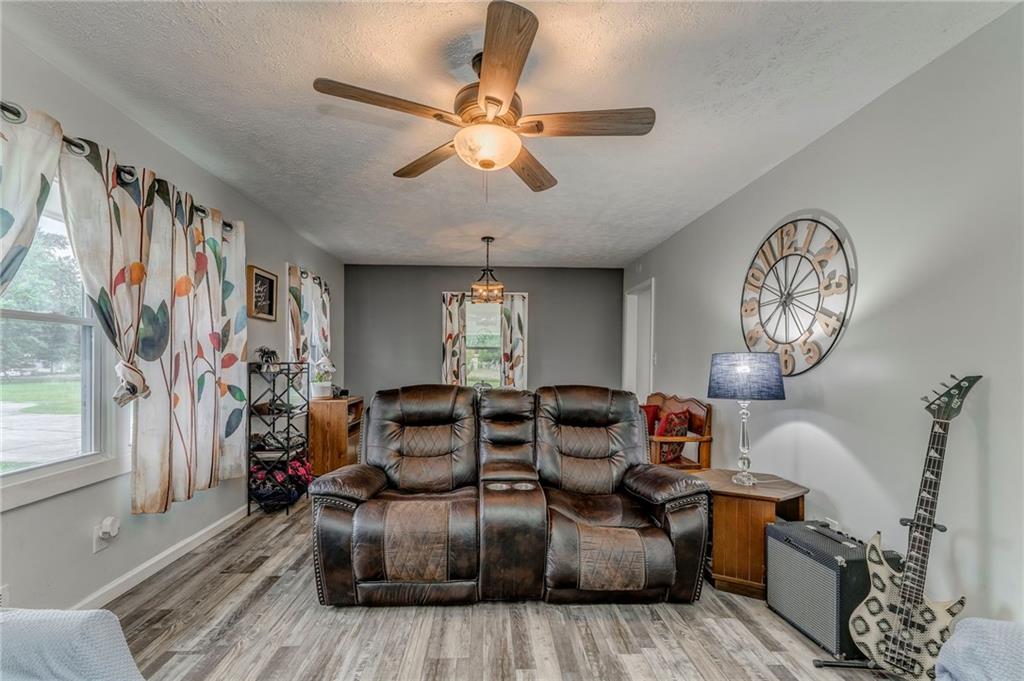 2020 Old Cedartown Road Cedartown, GA 30125 - Photo 8 of 33 a living room with furniture and a window